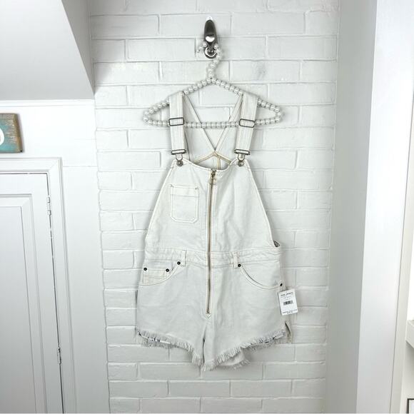 NWT We The Free Free People Sunkissed Denim Overall Shorts Size 8 - Picture 2 of 12